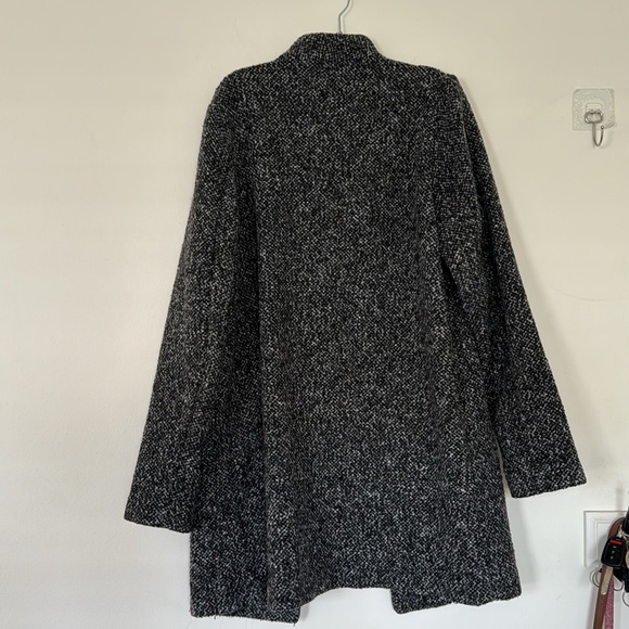 Coat ✨ - Picture 5 of 5